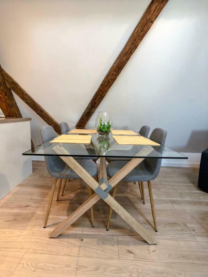 Apartment Beauty & The Beast - Old Town Cosy *